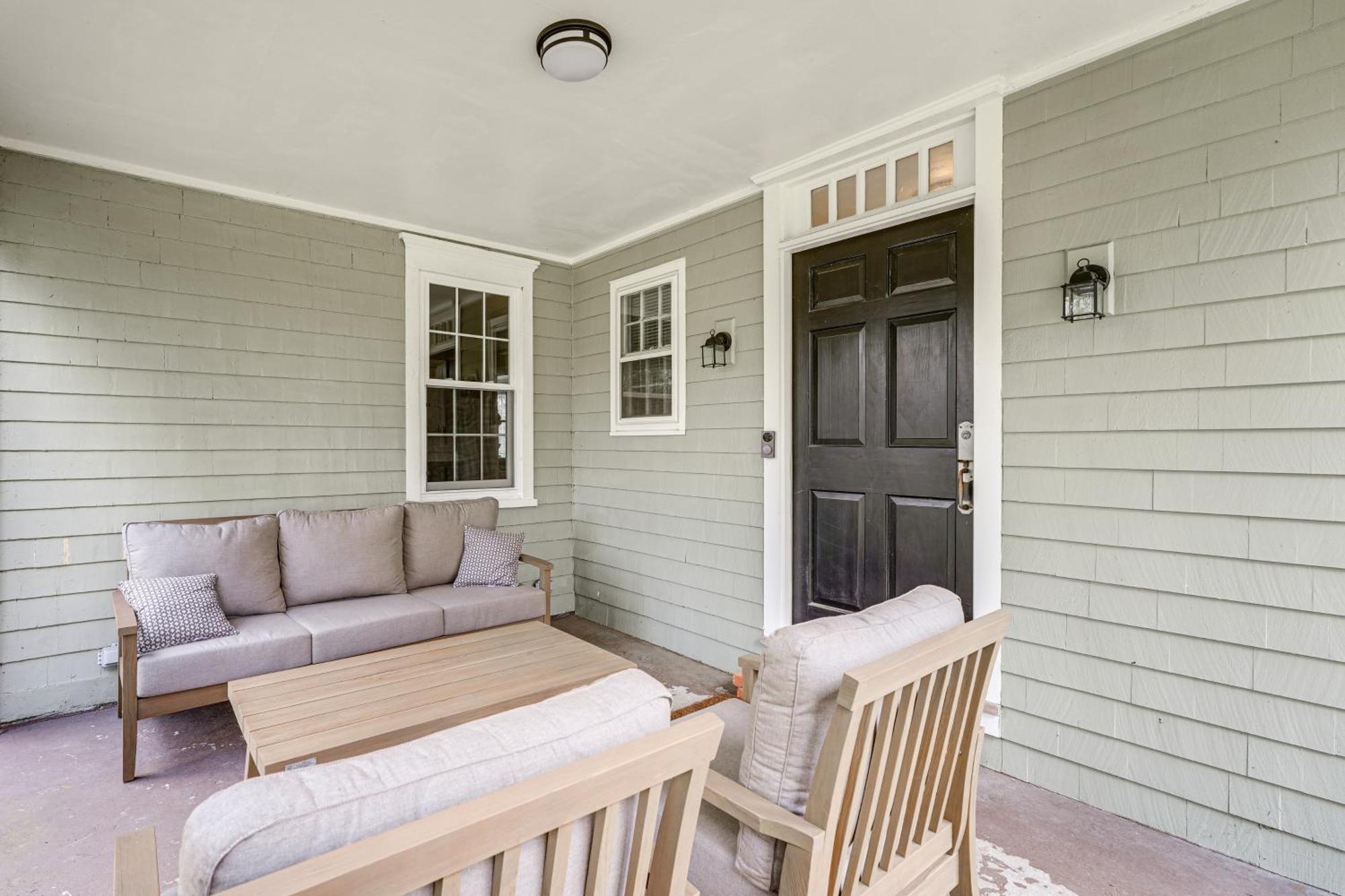 Historic Connecticut Home With Grill And Spacious Yard Weston Exterior photo